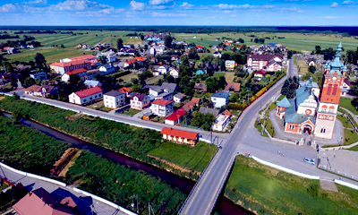 Zabytkowa architektura wsi Borzęcin Dolny w Małopolsce